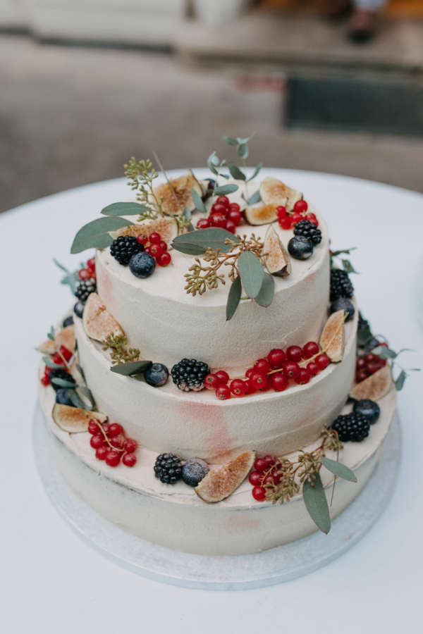 Wedding vanilla cake